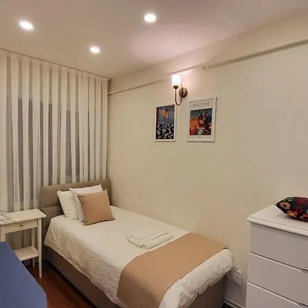 Chic Flat In Sariyer With Balcony And Sea View דירה